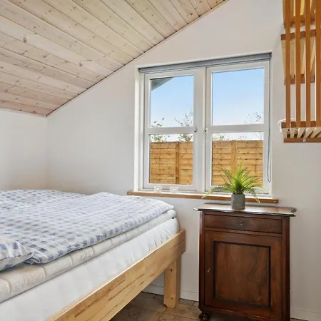 2 Bedroom Cozy In Casa de Férias